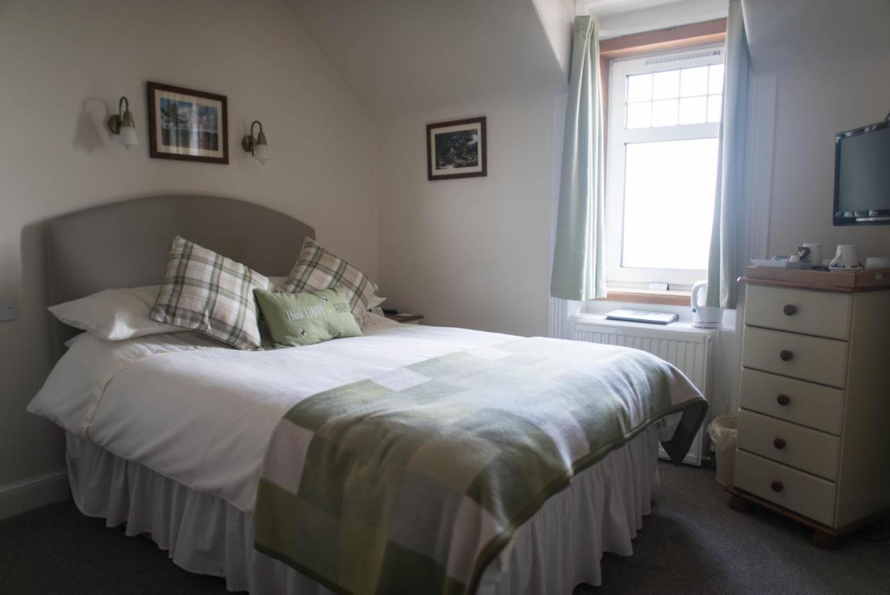 Firtree Bed And Breakfast At Galvelbeg House Crieff Exterior photo